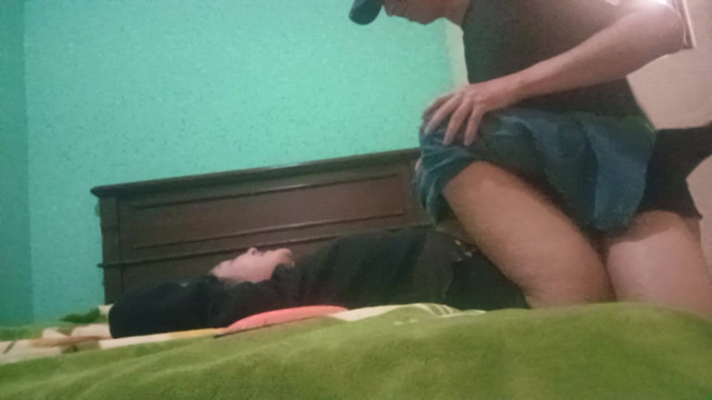 Moo DBOXXX: Moje křesťanská přítelkyně se mnou miluje sex, právě jí bylo 18...