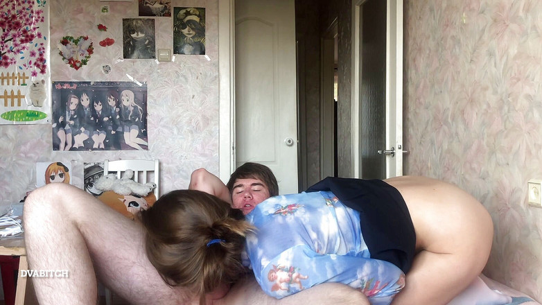 Dvabitch: Лизать яйца и задницу - это то, что я люблю больше всего