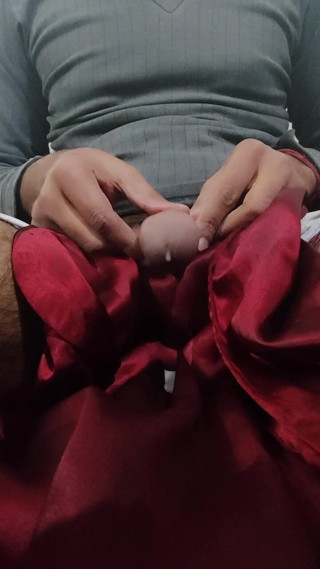 Satin And Silky: Satin Silk Handjob Porn - Dick Head Rub with Satin Silky...