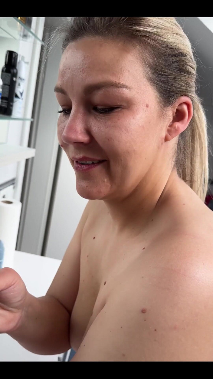 Daddys Luder: Ich habe meine achselhöhle wachsen