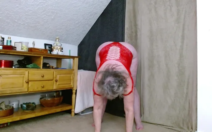 dawnskye1962: 1224 Red Fishnet Yoga Stretches Then 90 Second to Cum