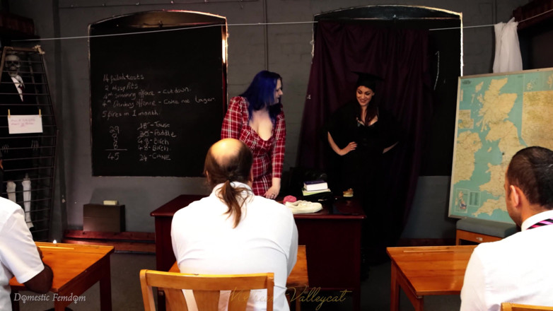 Mxtress Valleycat: Tickled in class