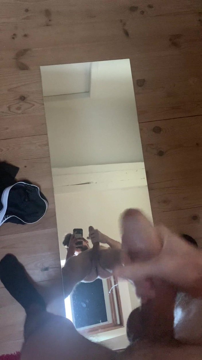 Gaesan33Bordeaux: Aynaya boşalma