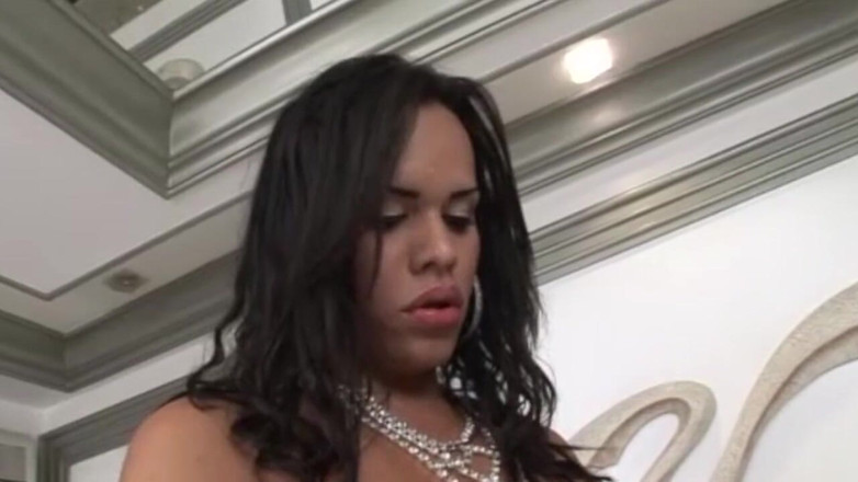 Shemale videos: Andrea sexy shemale fucked bareback by straight Latino
