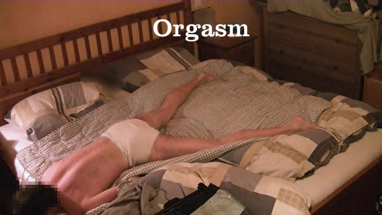 Mark Hannes: Mutandine a letto (da una vecchia matrigna di 52 anni) Masturbazione della...