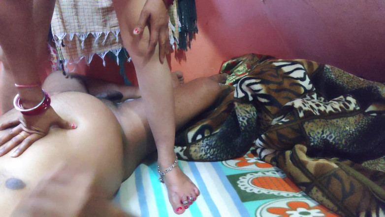 Meenu raj: Rajasthani Meenu Bhabhi Ne Dever Ko Holi Me Chut Deya...