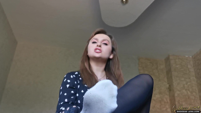 Goddess Lena: Snot and socks