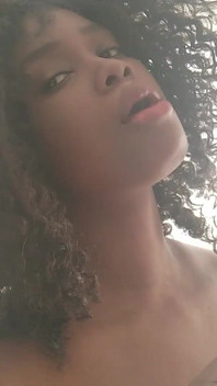 Melting Lips...