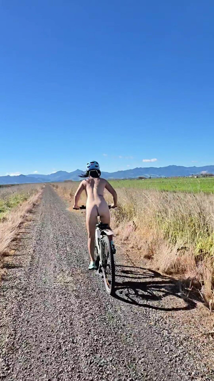 Miss Taiwan: Misstaiwan Rides Bicycle in Shocking Flash