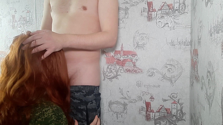 Viktoria_sekret: wife in leather leggings seduced a worker