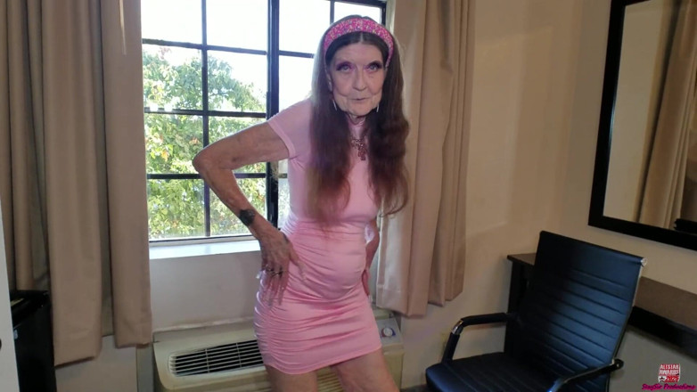 Sexy Sandra N Sir Christopher: Agosto de 2025 provocación anal de Hollywood, California