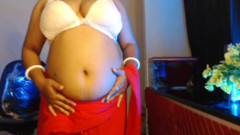 HotGirl21: Ateşli seksi solo kız saari ve sutyen içinde seksi ruh...