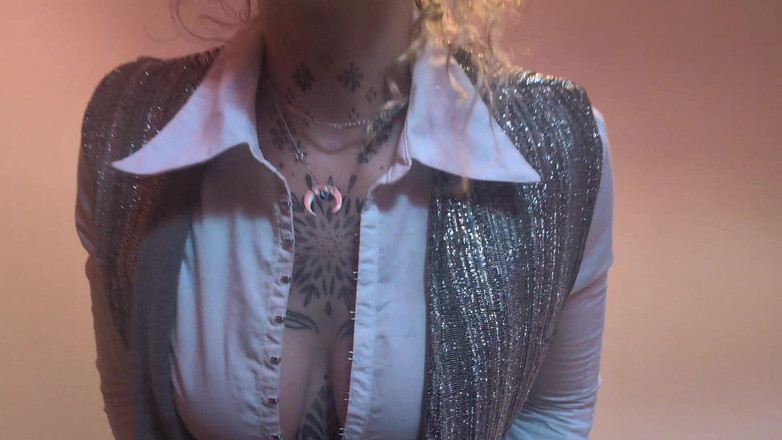 Goddess Transcendence: Sexy makelaar wanhopig om de verkoop te maken