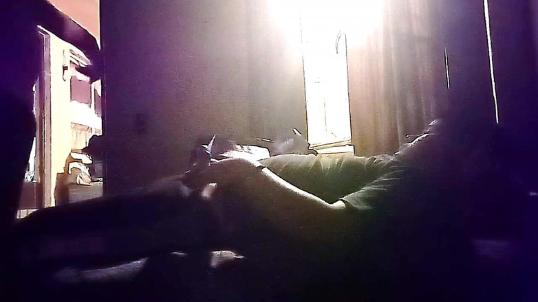 Tetto Michel: Il figlio della mia vicina mi fa visita per un...