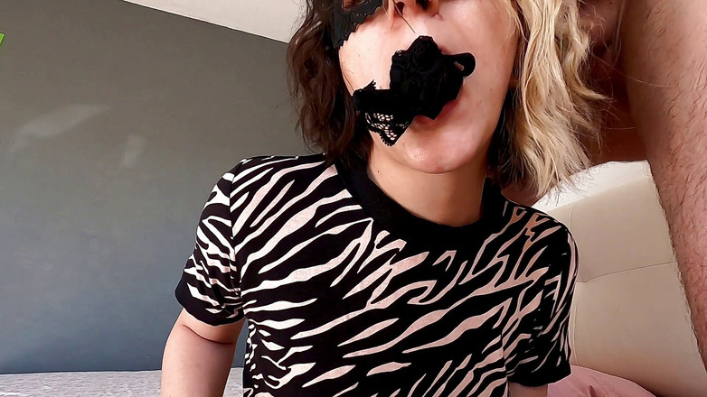 Iliketobeaslut: 내 팬티를 먹게 해줬어