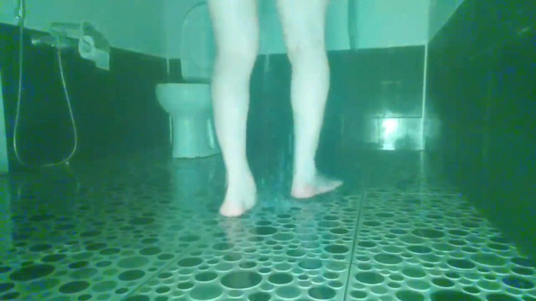 Kitty_Cross: Crossdresser with Big Booty Making You Desire More