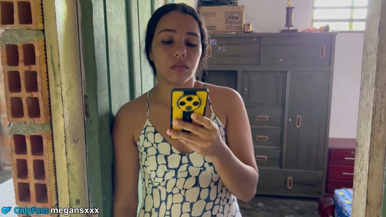 MeGanSxx: O Me Pagas O Te Cojo Tu Decides
