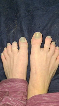 Veiny Feet Toe Wiggling