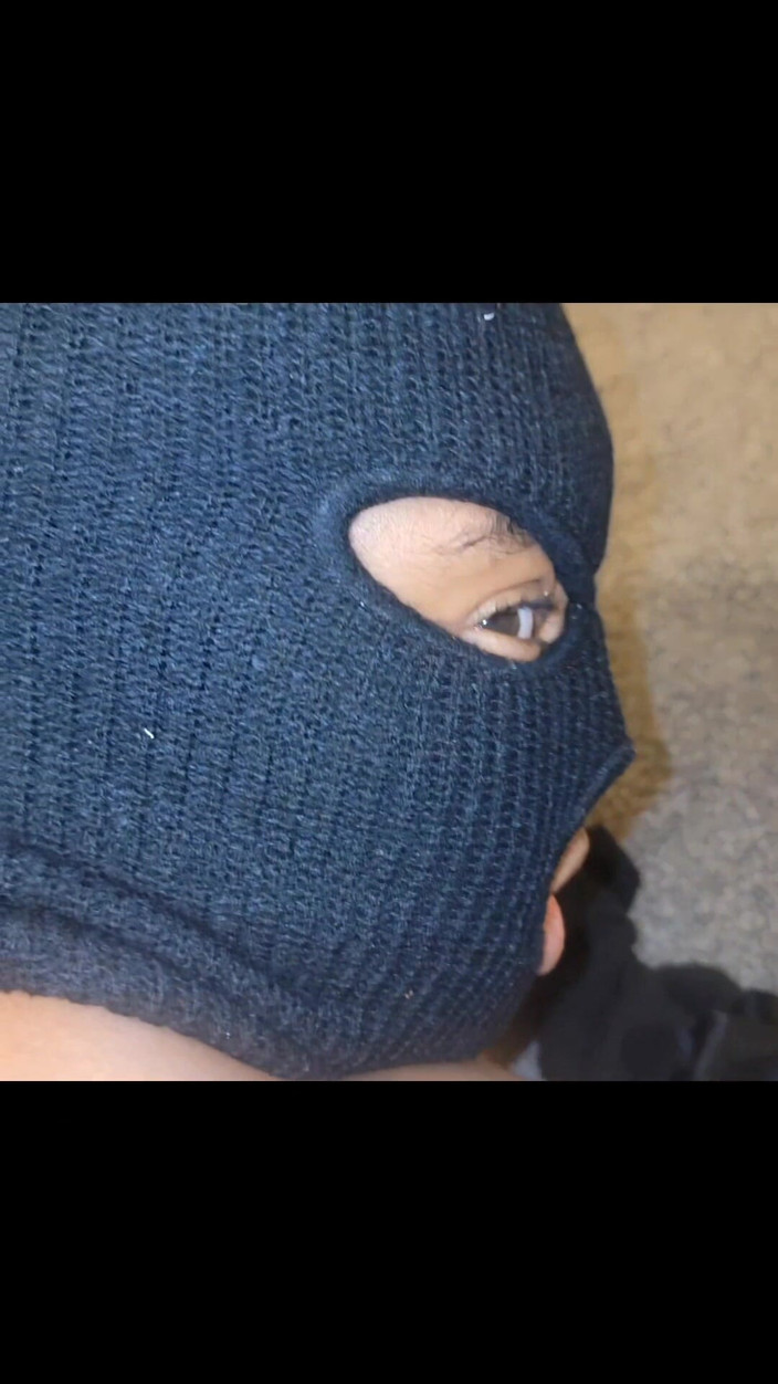 Themeatz: Il m’a parié qu’il pourrait faire dégouliner ma chatte, j’ai...