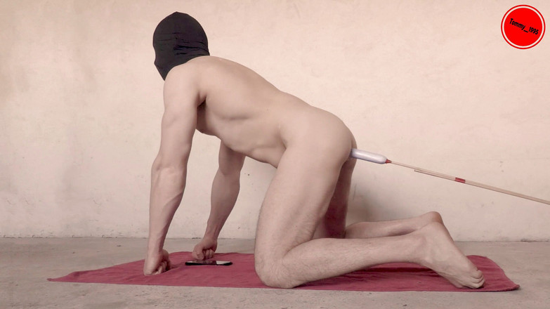 Tommy_1995: Máquina de foder ordenha sua próstata enquanto ele está gemendo -...