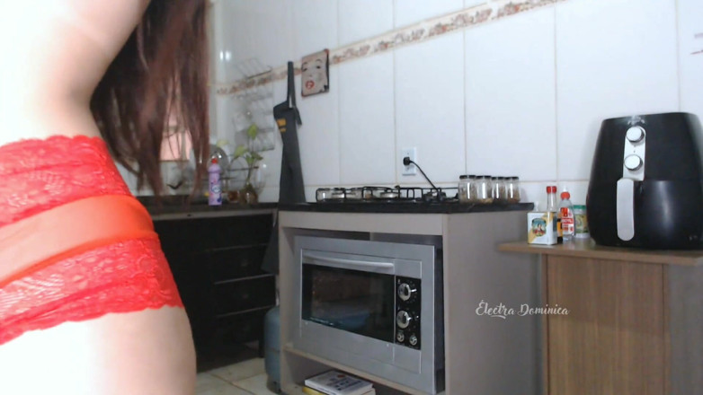 Curious Electra: Very nice maid cleaning the kitchen