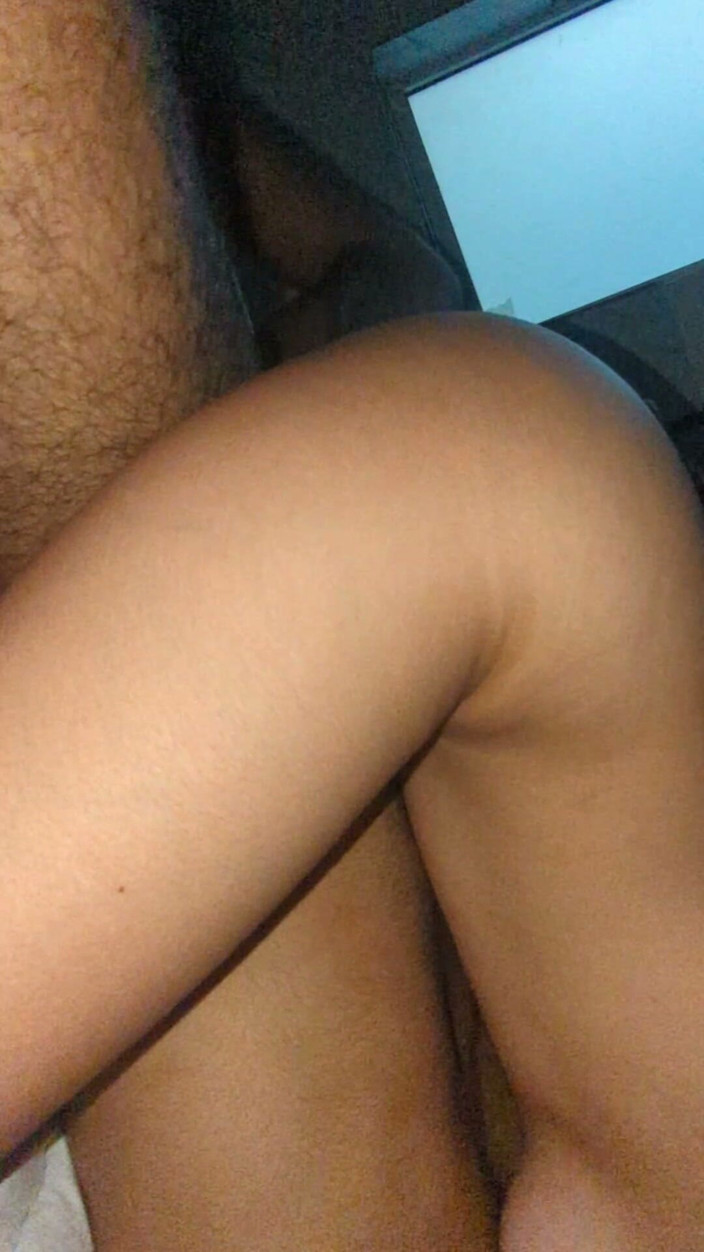 Escobar unplug: Guru India dengan gadis kampus perawan seksi di rumah