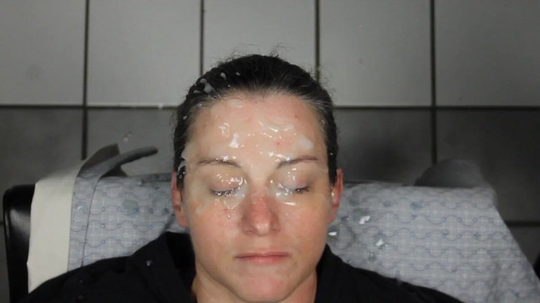 Dirty Dees: Dirty Dees Loves Facials