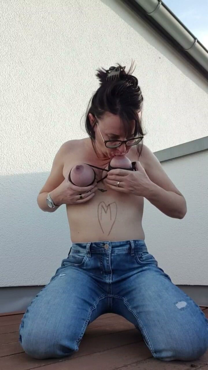 JulieEroticDress: Prysk w moich dżinsach