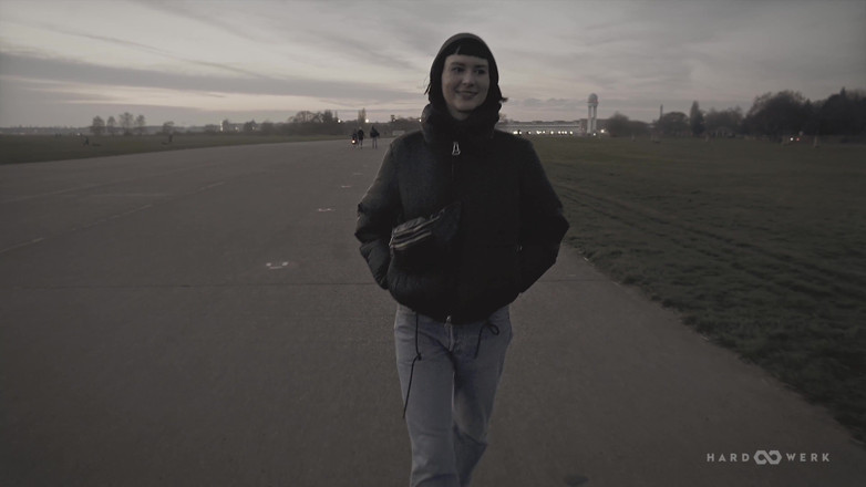 HardWerk: Ask Me Bang Delfine