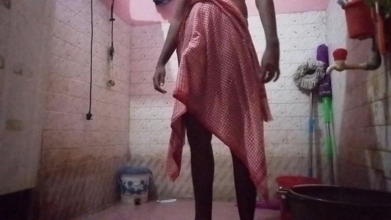 Tamil 10 inches BBC: तमिल10 इंच बड़े काले द्वारा शेविंग सत्र और अंत में अप्रत्याशित मस्ती