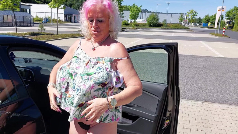 Mature Wanker: Pure Vicky - Kinky XXX Clips Intimate and Unembellished