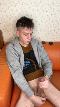 18-year-old's Creamy Dick Burst
