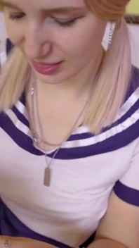 Šukal jsem svou spolubydlící, zatímco natáčela video s análním ocasem