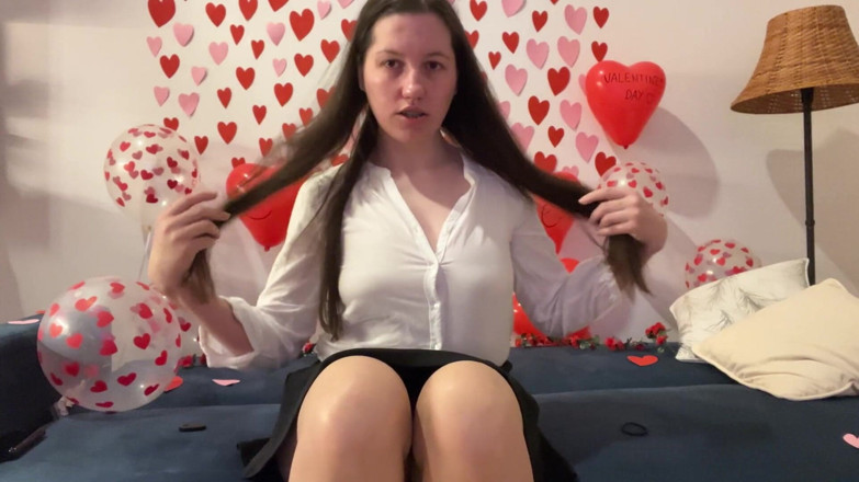 NicoleRay: Businesswomen Are Squirting Everywhere