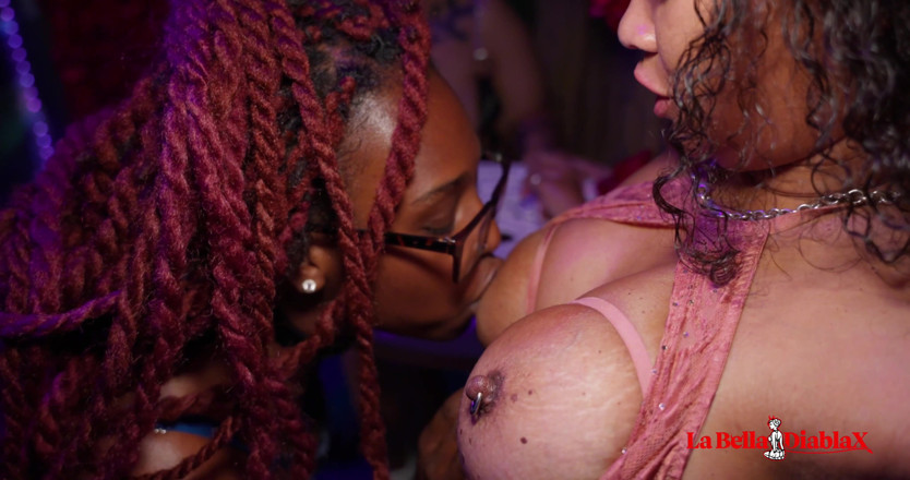 LaBellaDX: Girls Night Has Never Been so Sexy!