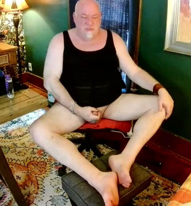 beardaddychub: Отговорки с медведем, папочкина и разговаривает от горячего фаната!