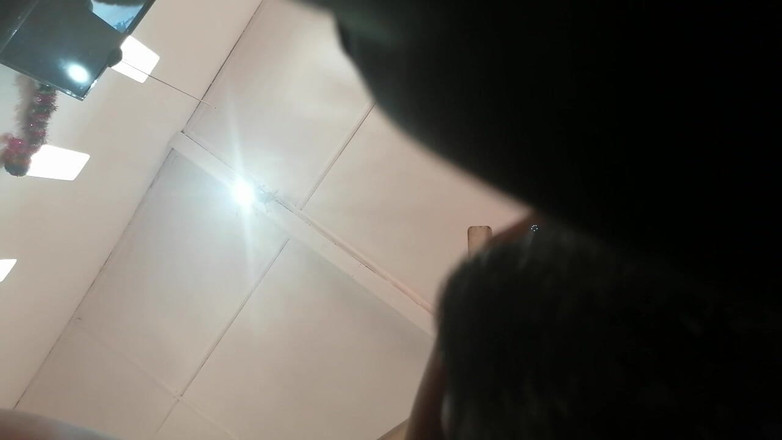 Tina Baby: Nové ručně vyrobené šaty nevlastní matky udělaly mého ptáka tvrdého