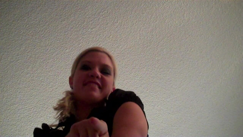Cryptostudios: Tabitha giantess 92
