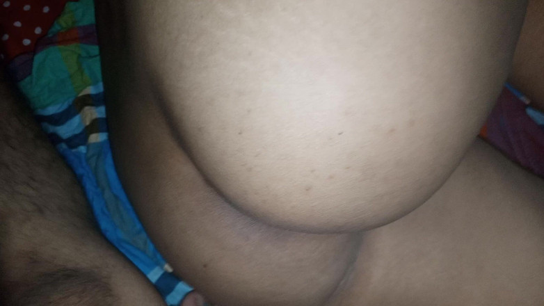 Nadiyabd: Desi anální porno: sledujte, jak nadia dostane první anál