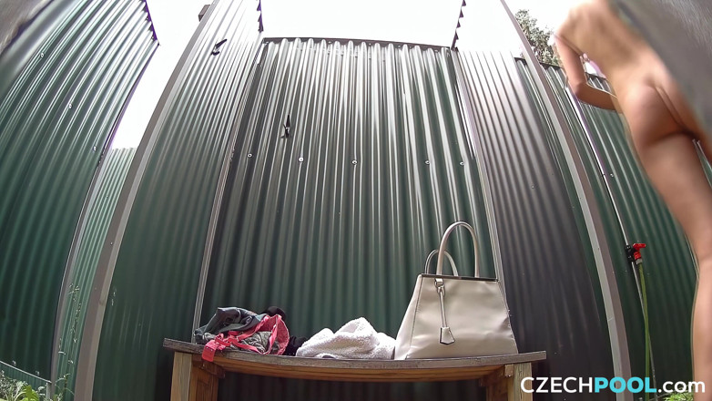 Czech Pool: Czech Pool 4: Top Model Gets Wet in the Shower