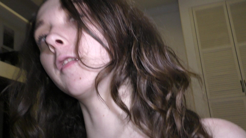 Nikolas: Fucked a Skinny Teenager 18 at Her House