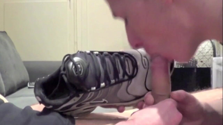 Sneaker gay: Feet submission and fucked by scally boy