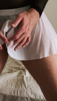 Wearing a Skirt and Thong on My Big Ass Masturbación