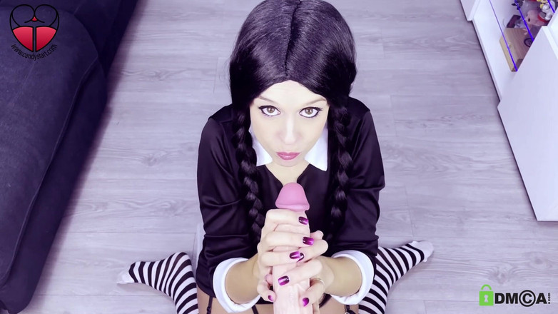 Candystart Videos: Miércoles le encanta tragar semen