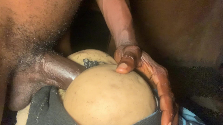 Bangcum8: Tak velký, že nemůžu stříkat dovnitř