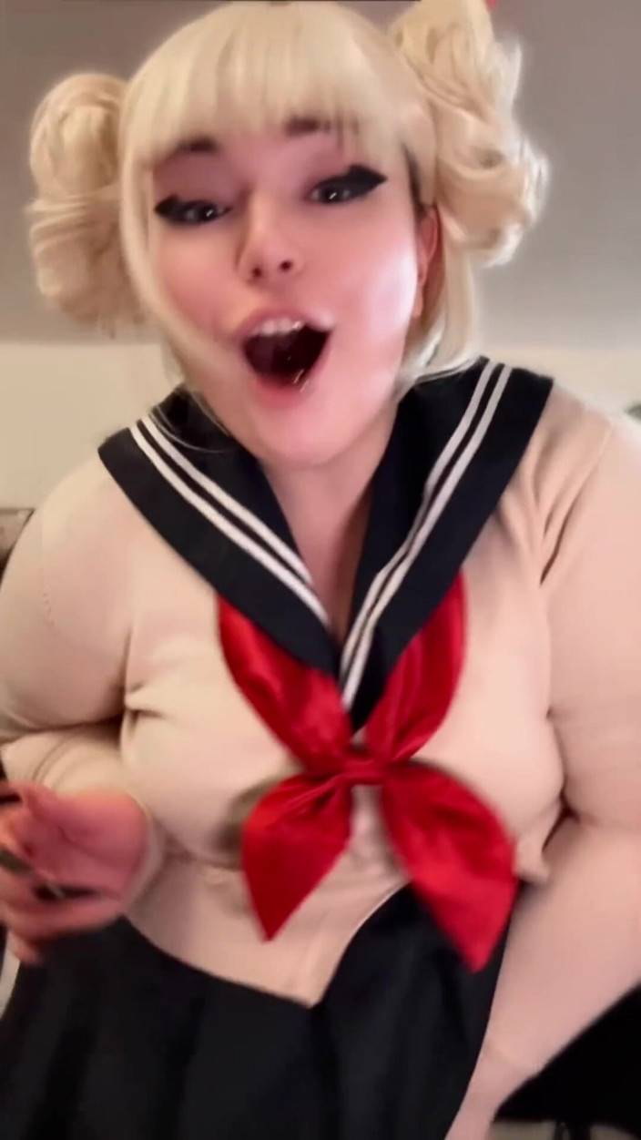 LexxiBakk: Zneužitá Futa Cosplayerem