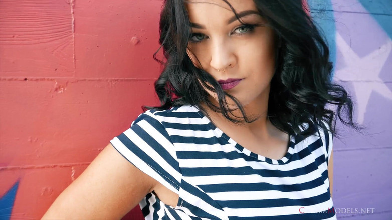 CharmModels: Graffiti Wall पर Lola ash ग्लैमर वीडियो