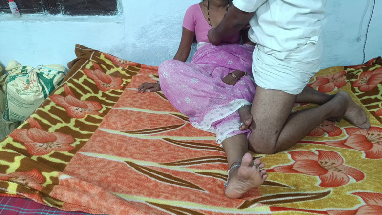 Desihotcouple: Soție indiancă sexy futută în poziția capră