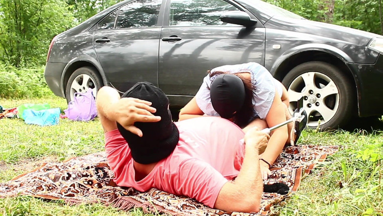 Crazyfamily 1970: Hardcore im wald