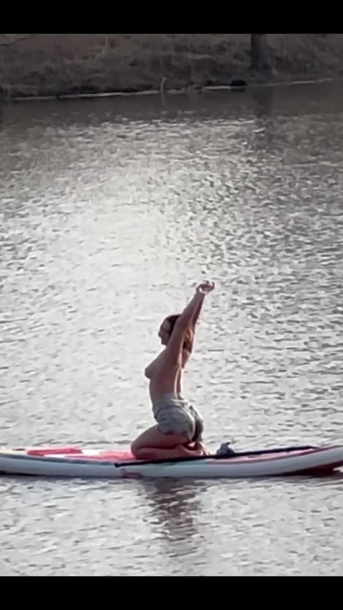 Fox Flame: Chłopaki, jestem dosłownie na Cloud Nine!